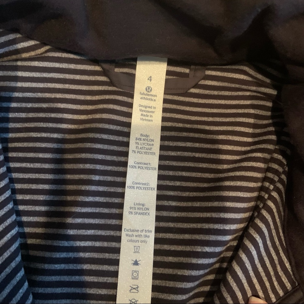 Lululemon Run Jacket Size 4 - image 3